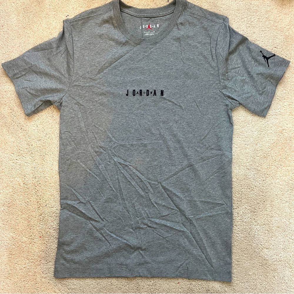Air Jordans Grey Men’s Small T-Shirt